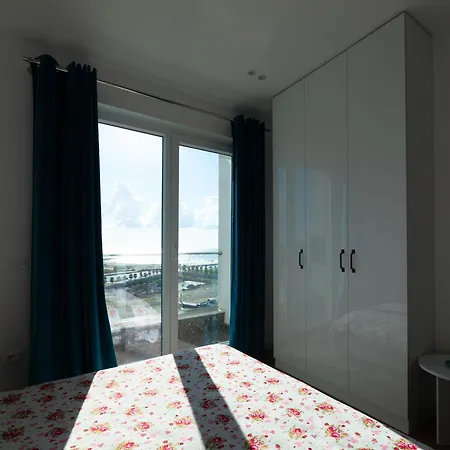 Seaview Qerret Apartmán *